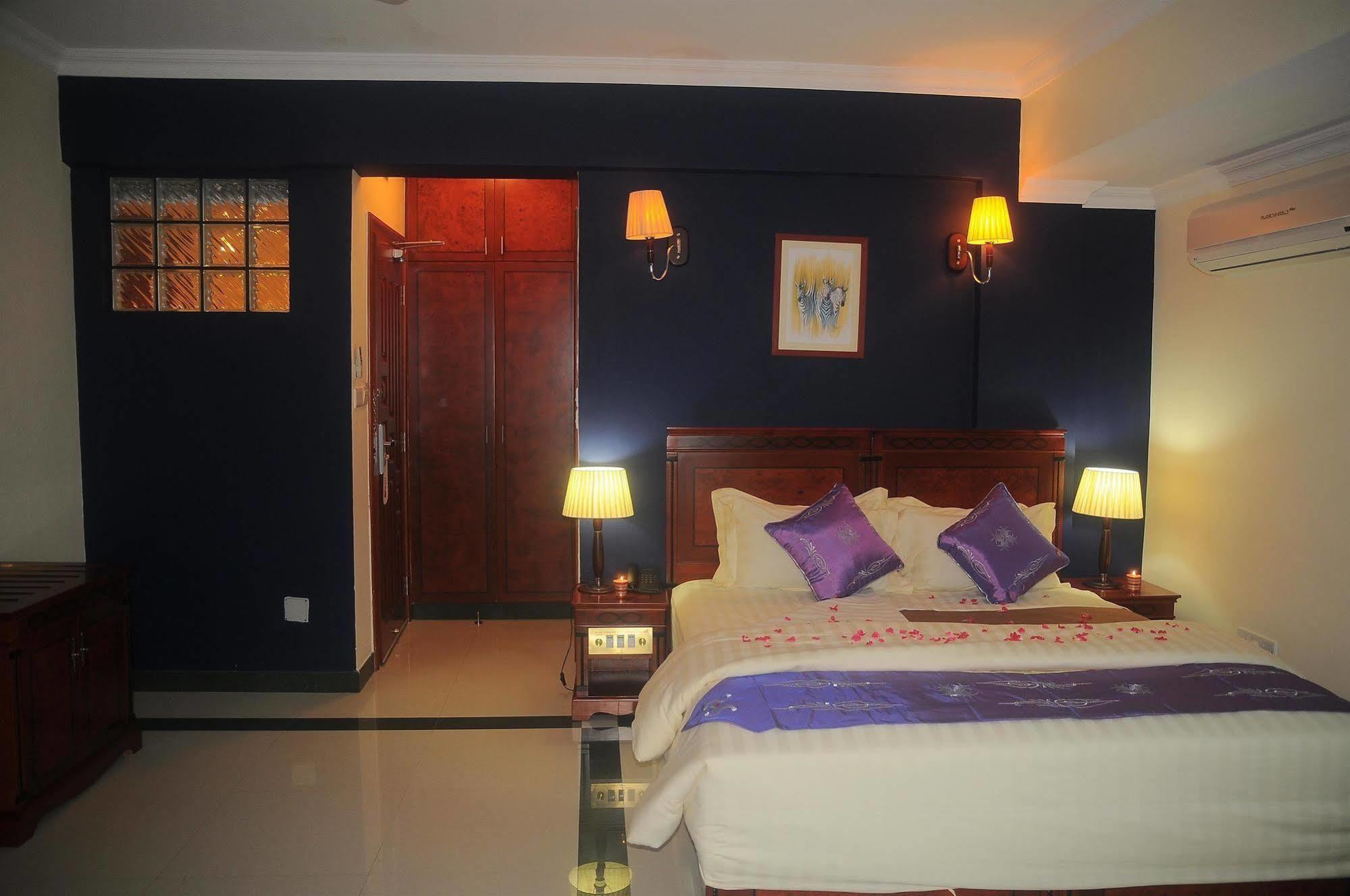 Hotel Nikko Towers Dar es Salaam Extérieur photo